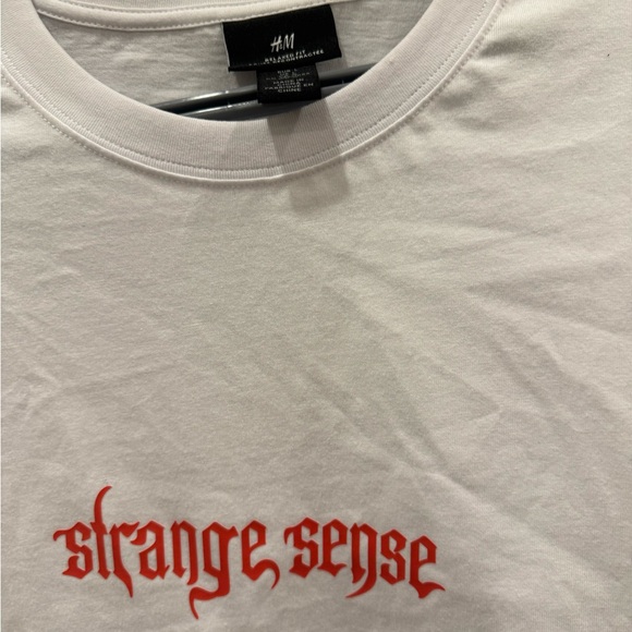 H&M Graphic Tee - Picture 4 of 5